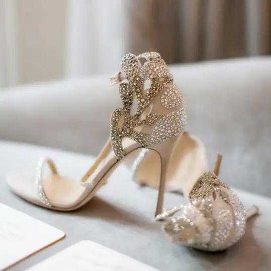 Элегантные женские босоножки; шикарные свадебные туфли с украшением в виде кристаллов; свадебные туфли-гладиаторы с вырезами на лодыжке; женские туфли под платье - Цвет: as picture