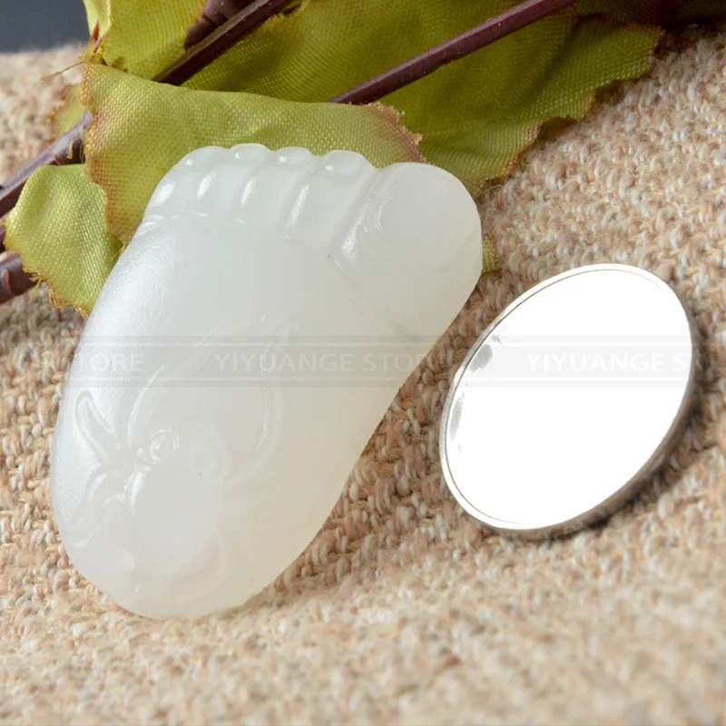 Chinese handcarved 100% natural Afghanistan white jade spider foot Pendant 