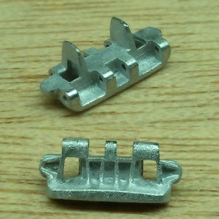 

Early and middle stage 1:35 of German hunters Tank model metal track Assembly model Toys