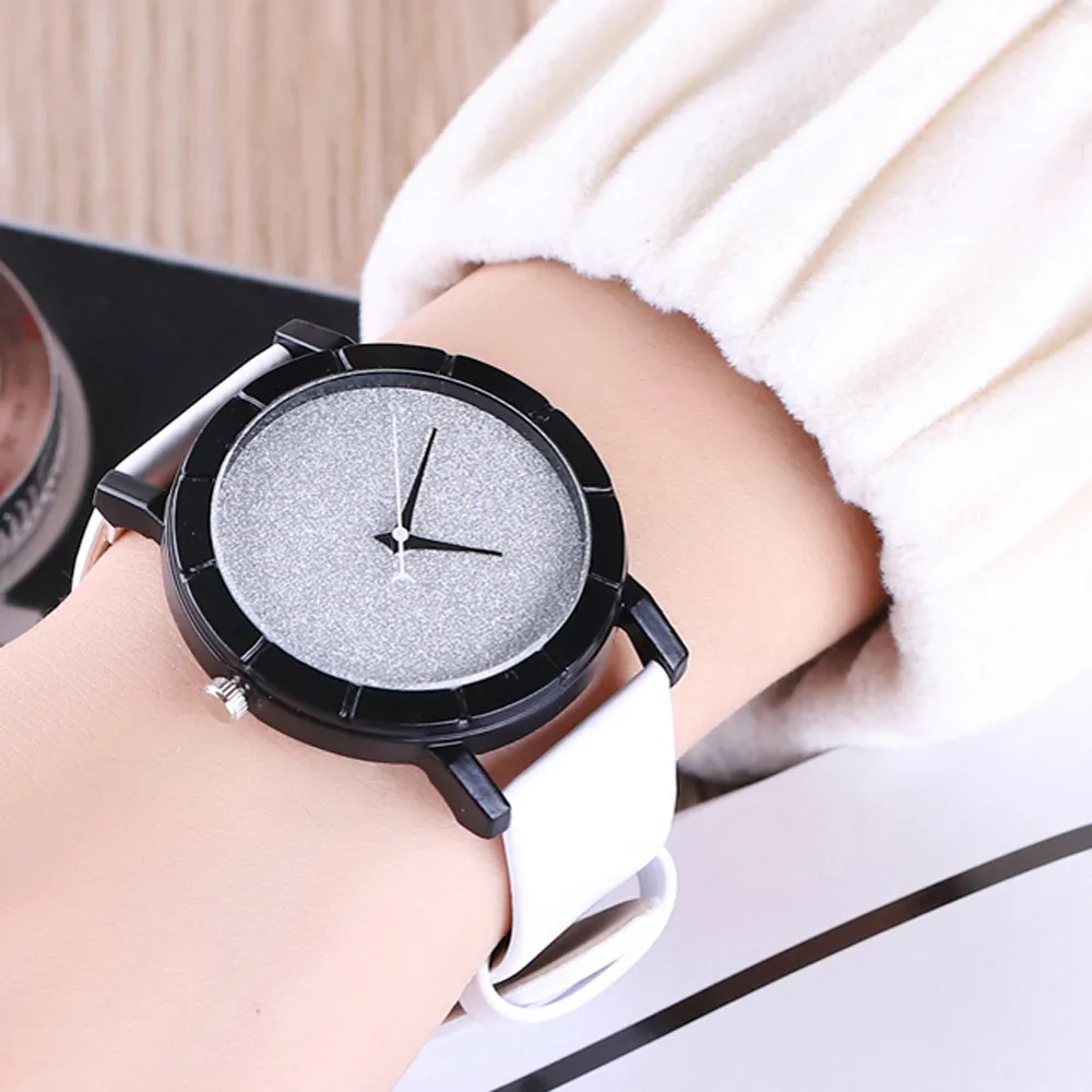 

man Women Fashion Retro Dial Leather Analog Quartz Wrist Watch Watches