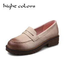 Повседневная обувь на плоской подошве в стиле ретро; женские лоферы; сезон весна; Модные Туфли-оксфорды с круглым носком без застежки; 6 цветов; женская обувь с перфорацией типа «броги»