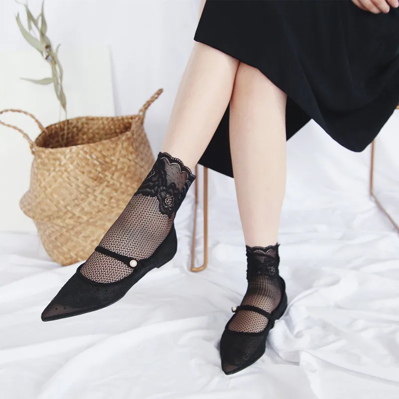 

2018 NEW Summer Lace Transparent Short Socks Women Hollow Out Low Socks Fashion Female Fishnet Sock Ankle Socks Hipster So