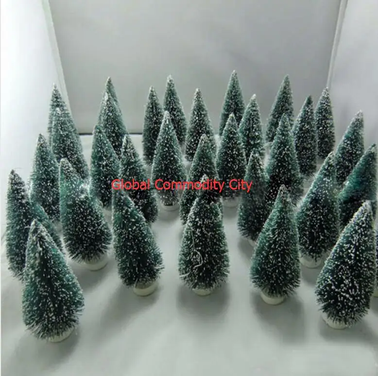 

6 pcs/lot Christmas Decoration Supplies, Christmas Tree A Small Pine Tree. Placed In The Desktop Mini Christmas Tree