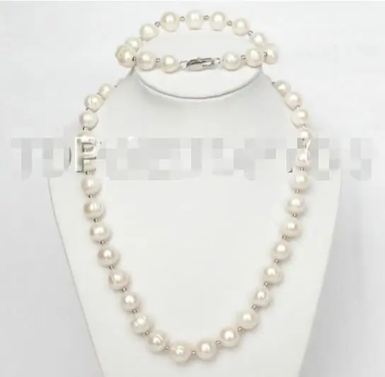 

Free Shipping >>>>> Beautiful white freshwater pearls necklace bracelet set E526