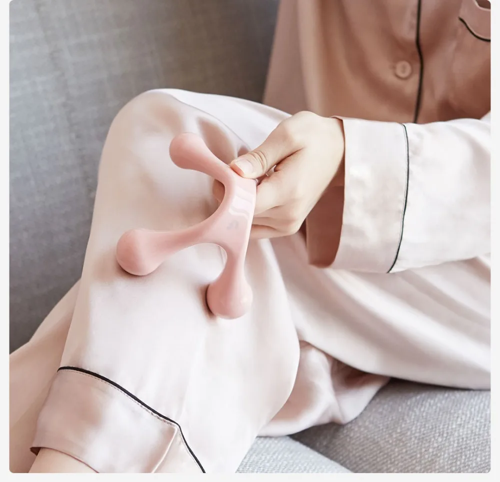 Newest-Mijia-Youpin-Le-Fan-small-claw-massager-mini-massager-Massage-small-things-light-and-easy (1)