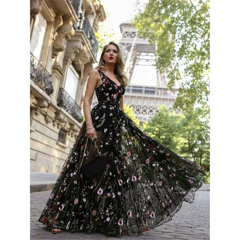 

2019 Spring New Elegant Fashionable High Quality Backless Embroidered V-collar Printing Pendant Dress Floor-Length Long Dress