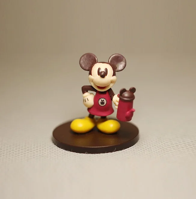 

Disney Mickey Mouse 4.5cm Cute Rare Vintage Waiter Style PVC Figure Toy DIY Cake Decoration Ornaments Model for children Gift