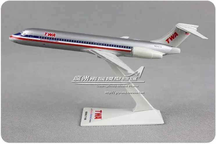

19cm plastic AIR American Airways Plane Model B717-200TWA Airlines Airplane Model W Stand Aircraft Gift