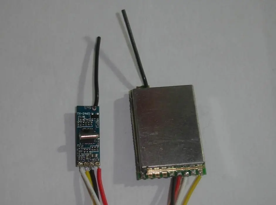 Buy 100mW 2.4Ghz wireless audio and video transmitter