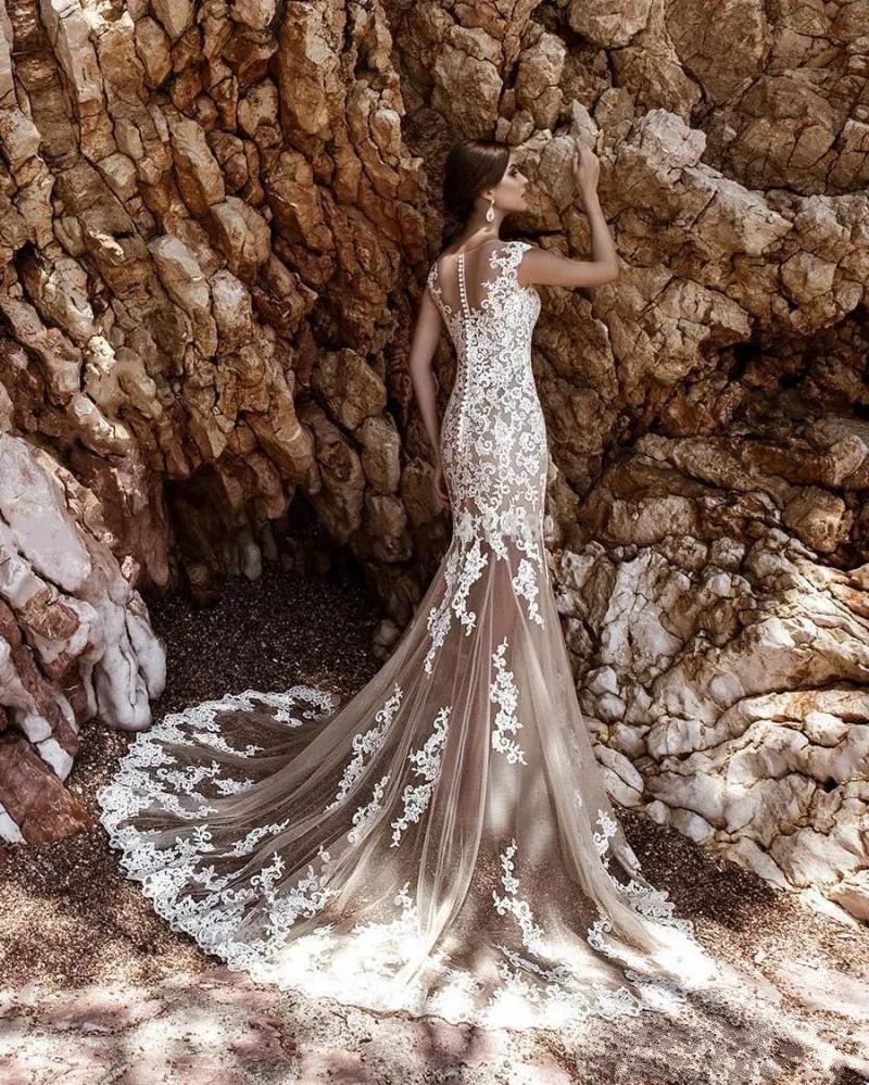 vintage-champagne-lace-mermaid-wedding-dresses (5)