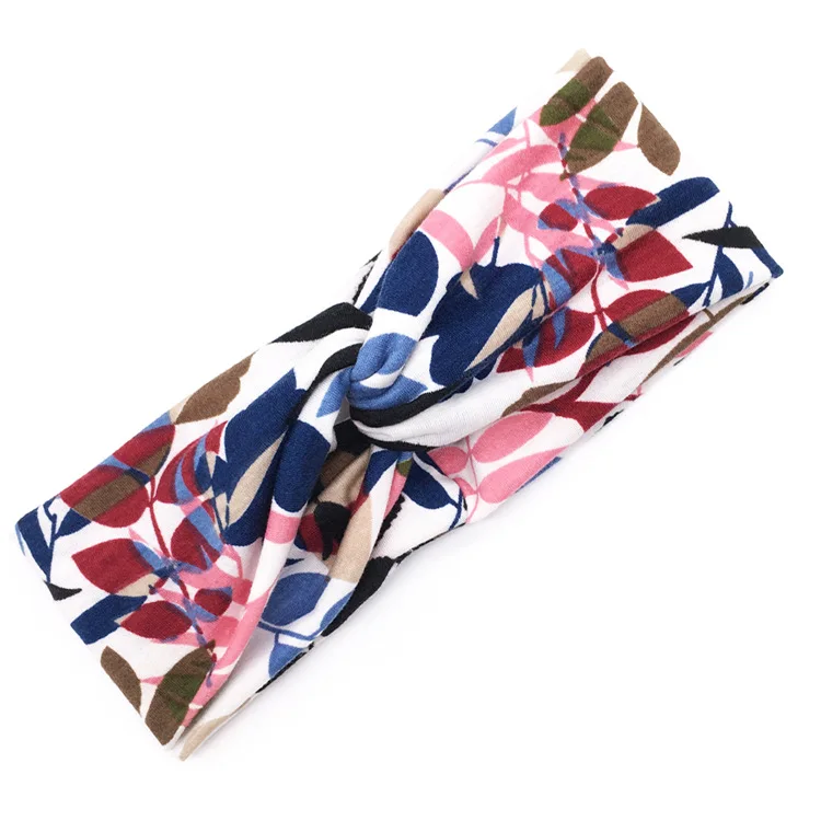 9438082073_587681909