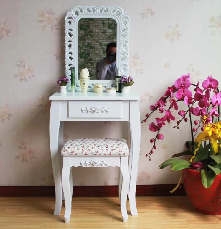 

Queen Anne White Make Up Table Dresser Vanity Set Swivel Oval Mirror with Stool Wood Dresser With Dressing Table