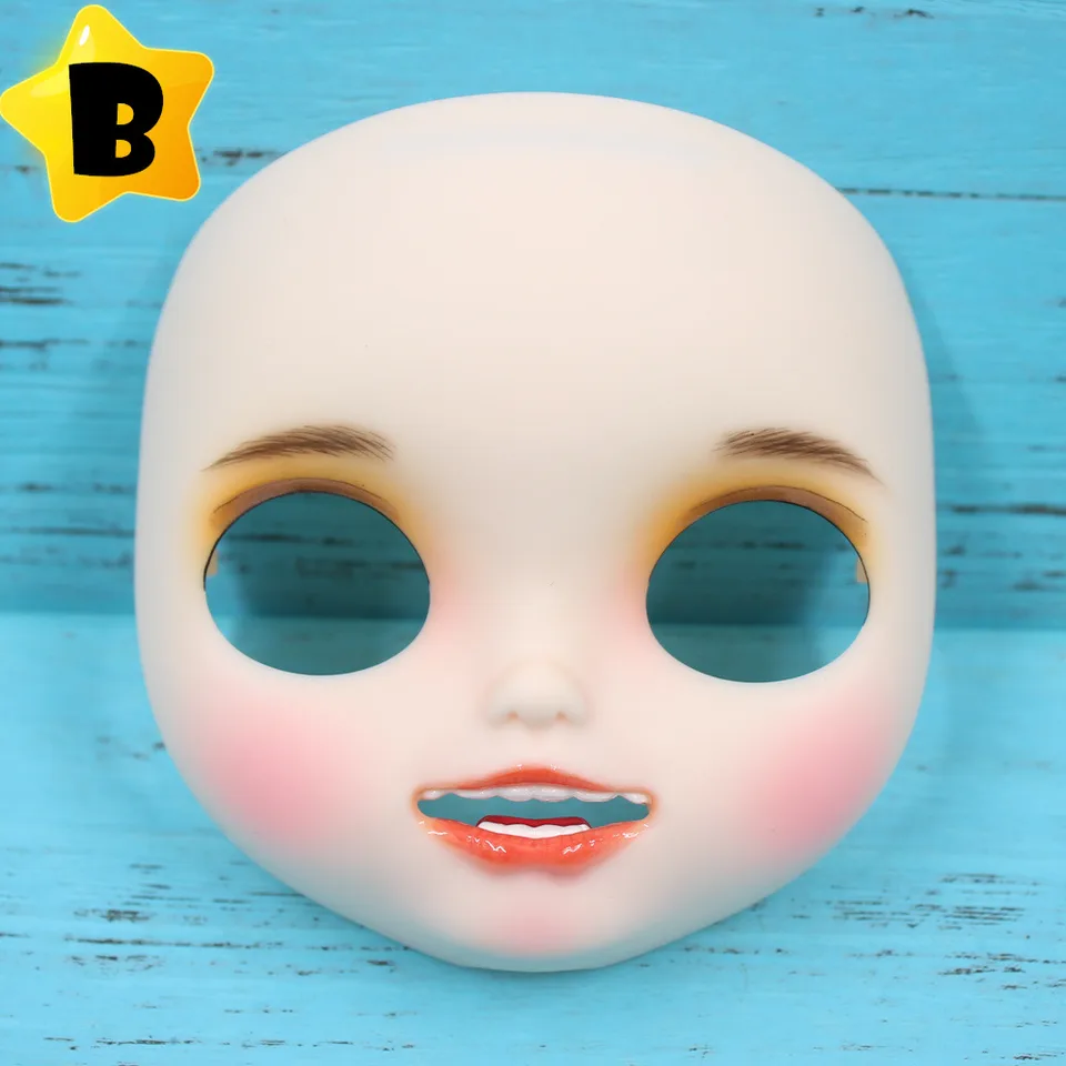 cara pintada de muñeca