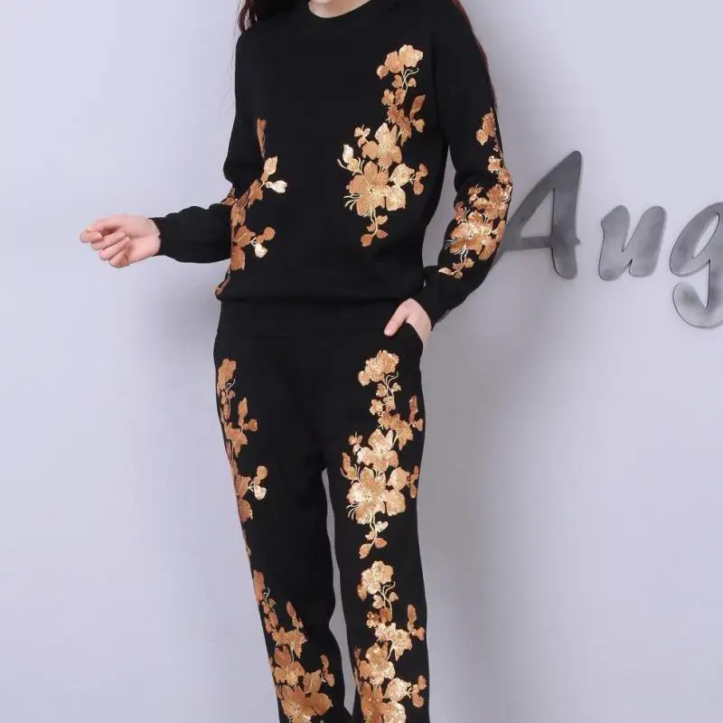 

Autumn Winter New Women's Suit High Quality 3d Sequins, Embroidery, Beaded Harajuku Clothing Knitted Fabric Two-piece Women