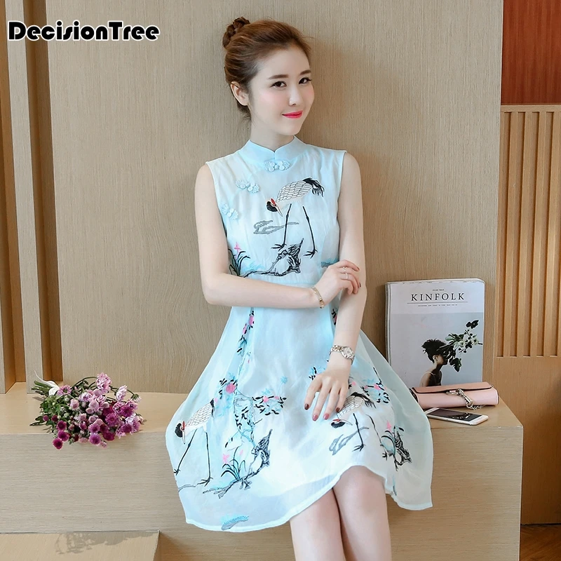 

2019 summer chinese women evening party dress crane embroidery modern cheongsam a line sleeveless party white lace qipao dress