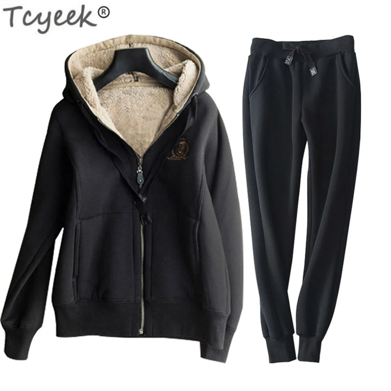 

Tcyeek Tracksuit Women Two Piece Set Costumes Winter Female Sets 2019 Plus Size Autumn Thick Warm Hooded Sweatershirts LWL587