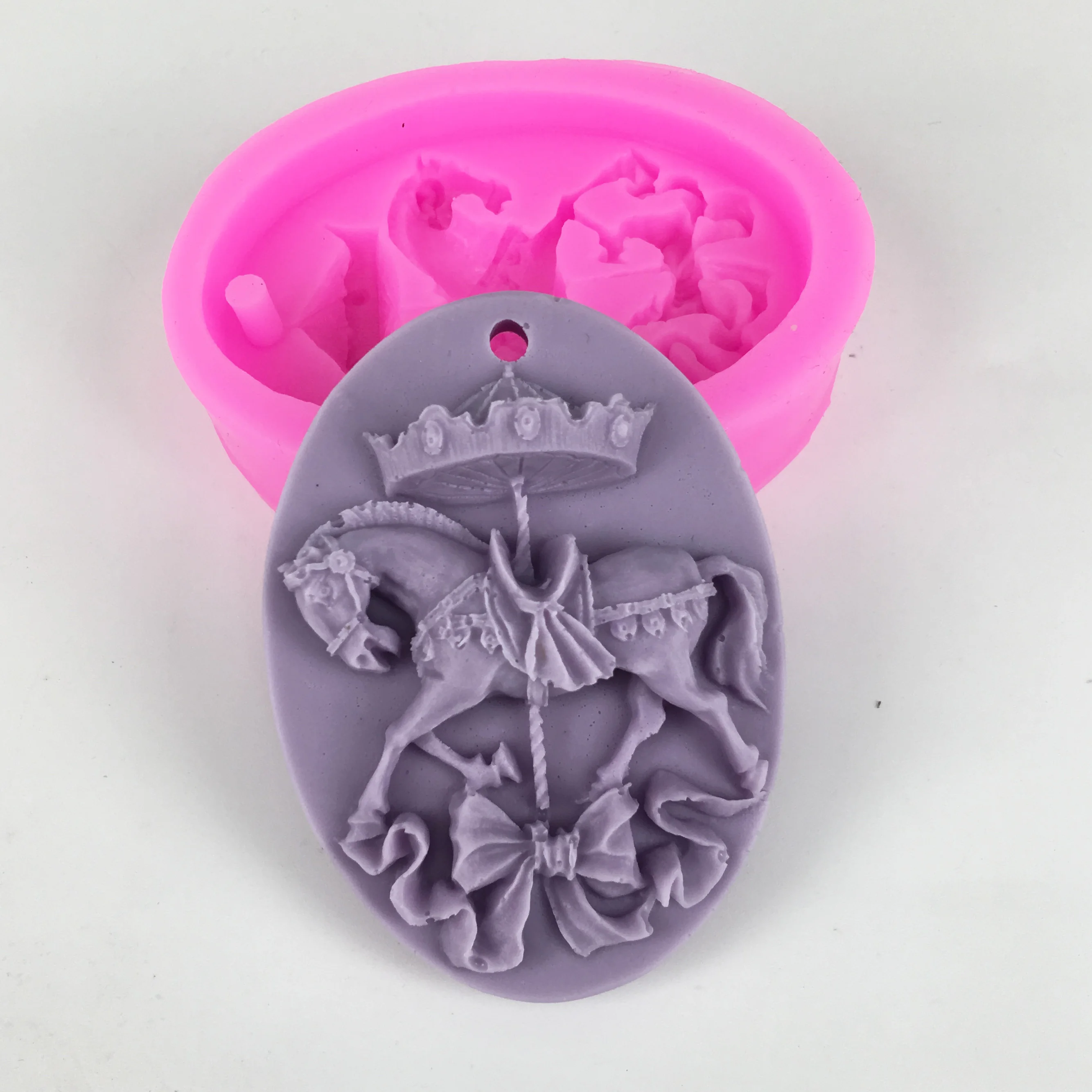 

BK1072 3D Trojan Horse Shape Soap Silicone Mold Fondant Cake Molds Chocolate Candy Biscuits Moulds DIY Wedding Decoration Tools