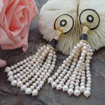 

E101015 3.5" White Pearl Earrings