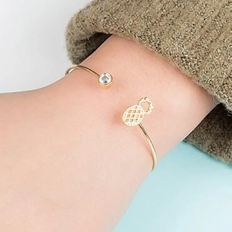 

Pineapple Bracelet For Women Gift Jewelry 2019 Friendship Bracelet Fashion Women Bangle Hollowed Pineapple Strand Chain Bracelet