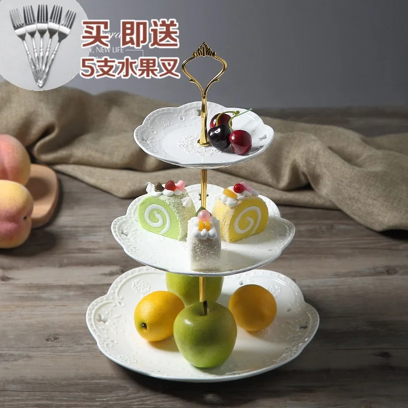 

Guci European ceramic Three layer fruit plate Afternoon tea Heart dish Cake plate rack Fashion iginality Birthday wedding plate