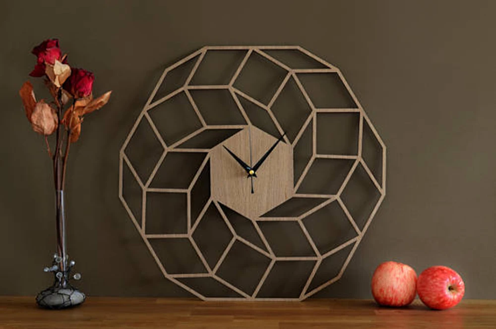  Reloj de pared de madera con diseño de atrapasueños