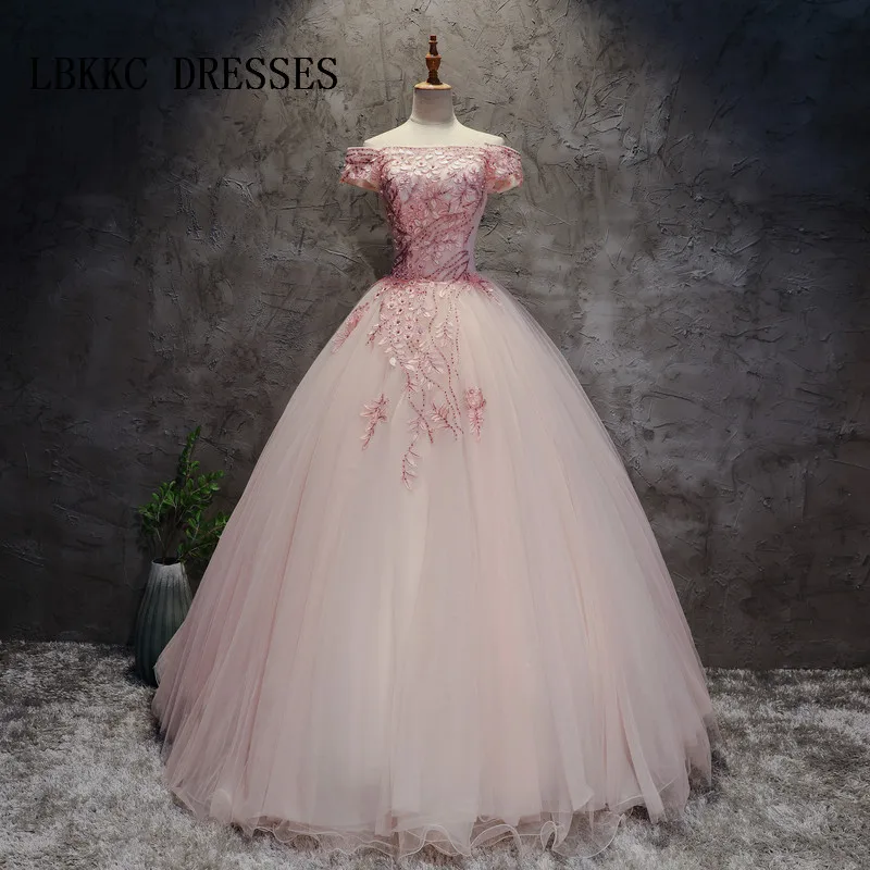 

Elegant Pink Quinceanera Dresses Ball Gown Puffy Tulle With Lace Debutante Gowns