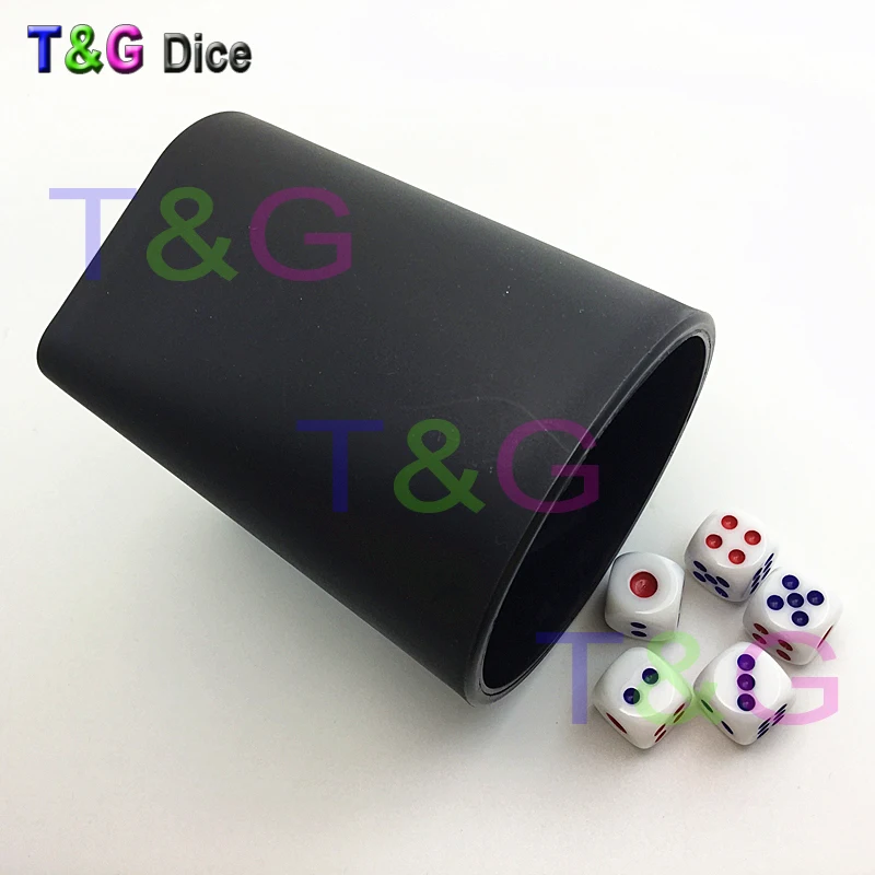 

hot sales High quality plastic rhombus sieve custom dice cups+5pcs 14mm white dice black dots,game dice cup