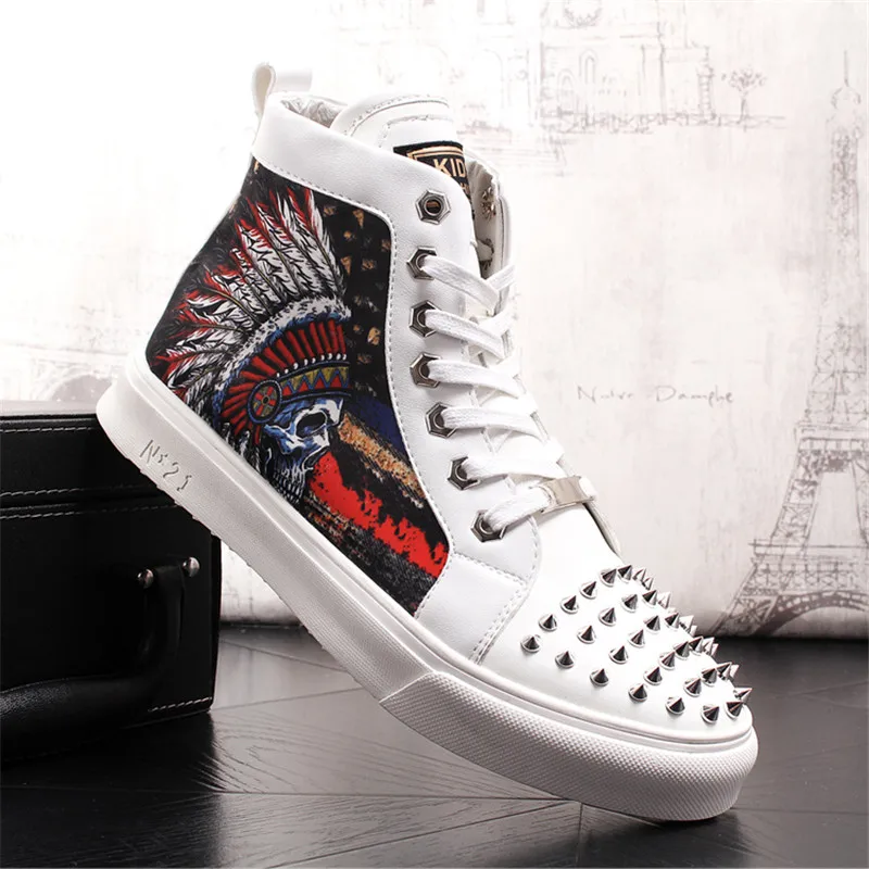 

2018 New Men Casual Shoes Fashion Sneakers Man Rivet Flat Leisure Shoes Male Footwear Shoes Trainers Chaussure Homme 20D50