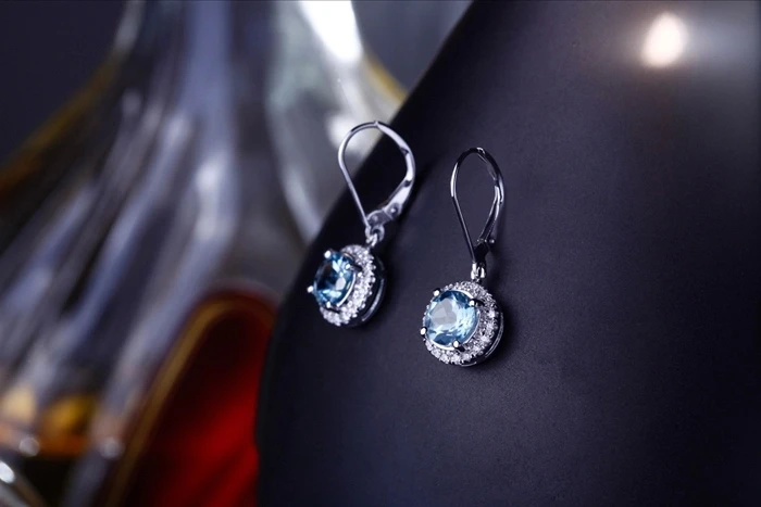 CaiMao 1.68 ct Natural Aquamarine 18KT/750 White Gold 0.19 ct Round Cut Diamond Earrings Jewelry Gemstone