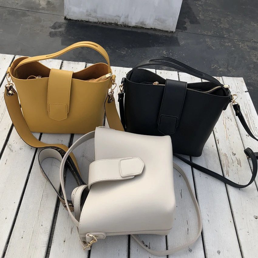  Designer Snake Pattern Wide Shoulder Strap Women Handbag Soft Leather Bucket Bag Casual Shoulder Me - 32967246246