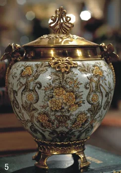 

Special hand-painted ceramics with copper jar receiving box and copper decorative ornaments