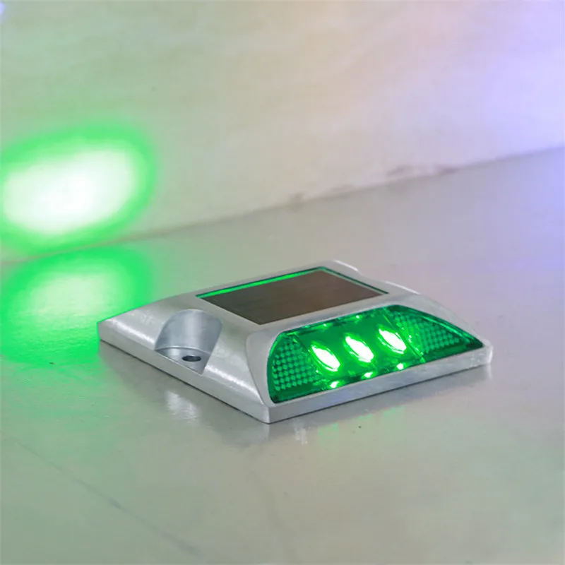 

Outdoor Lighting Quartet Solar Road Light Cast Aluminum Road Sign Double Sided Warning Lights 6LED Path Landscape LED Light Lamp