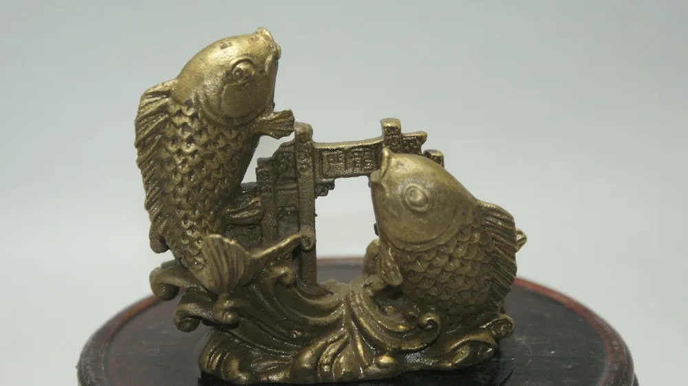 

TNUKK Fine old Chinese Unique Copper Carved Pisces statue