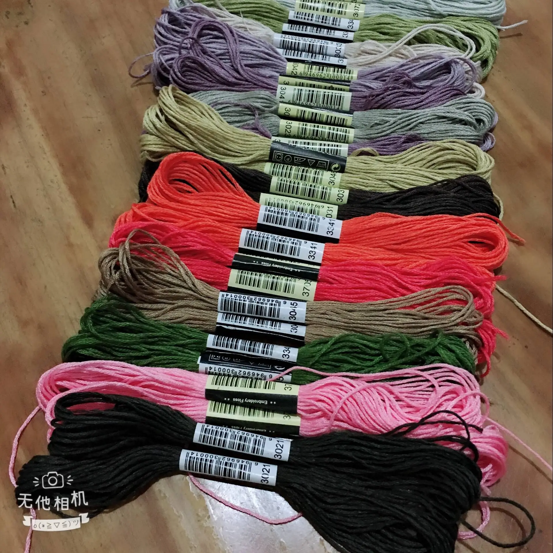 Oneroom 10/20/30/50/100 радужные цветные нитки для вышивки крестом нить длиной 8 метров 6 нитей мотков для вышивки крестиком