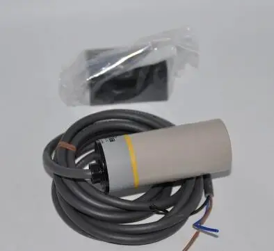

Free Shipping stock capacitive proximity switch E2K-C25MF1