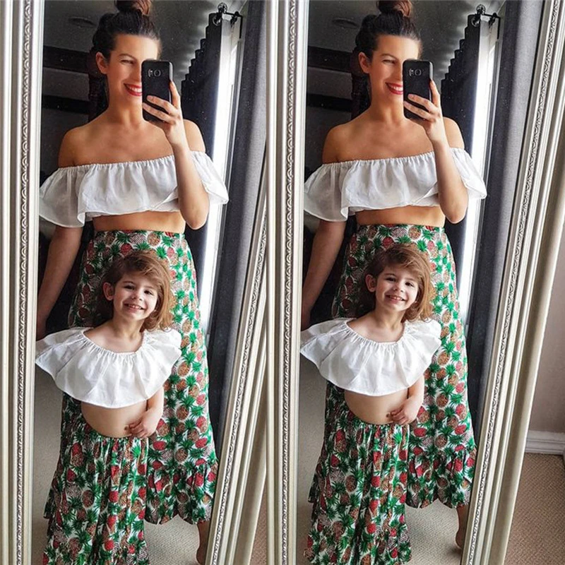 

Mother And Daughter Clothes Summer Floral Clothing Set Crop Top Skirt Girls Clothes Family Matching Outfits Parent-child Outfit