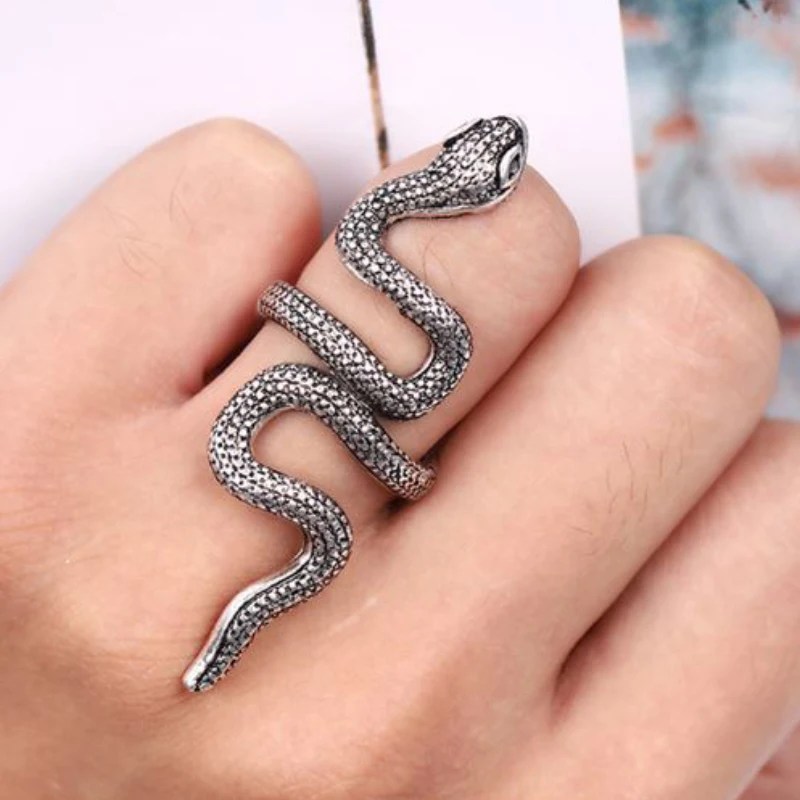 

aiboduo 2019 Fashion Snake Rings JewelryPunk Wind Ring Antique Silver Arrow Fashion And Personality Carved Animal Rings SN00011