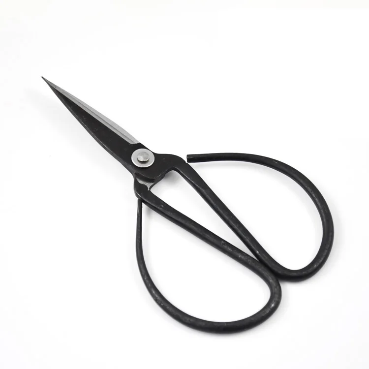 

2 pcs lot wangwuquan 107 mm length small forged carbon steel scissors