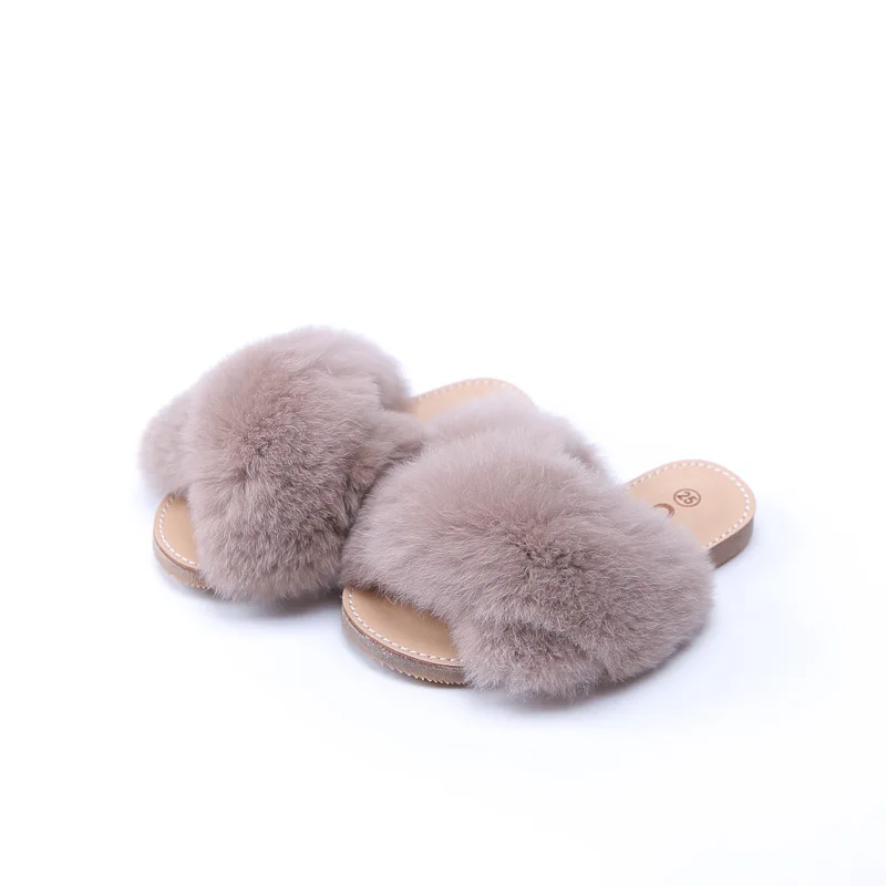 Kopen Nieuwe 2018 Zomer en Herfst Kinderen Konijn Haar Slippers Meisjes Koe Spier Sandalen Kids Zachte Zool Konijn Haar Slipper voor meisjes
