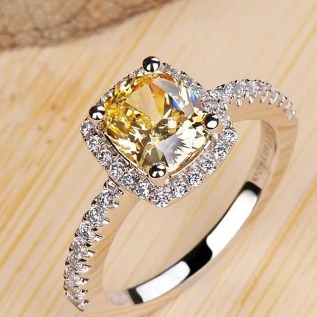 925 sterling silver rings for women Super flash 2 carat big yellow Cubic Zircon 925 sterling silver rings for women Super flash 2 carat big yellow Cubic Zircon