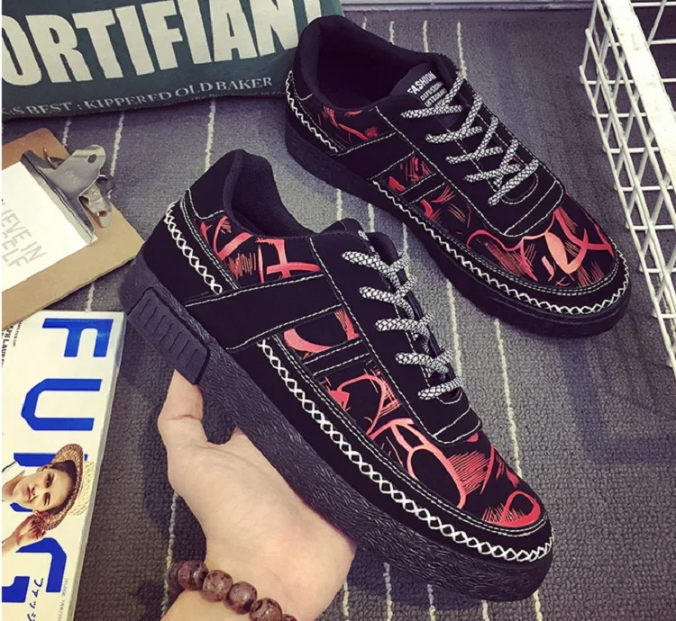 Spring Autumn Man Casual Shoes Canvas Breathable Lace Up Fashion Graffiti Hard-Wearing Korean Walking Flat Shoes Man Sewing (22)