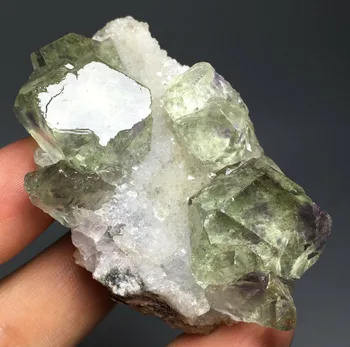 

118g Natural perfect fluorite Mineral Specimen graduación souvenirs