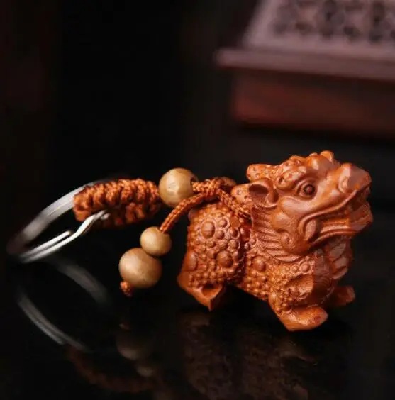 Precious Red Sandalwood Wood Hand Carving Chinese Pi Xiu Yao Statue Key Chain 