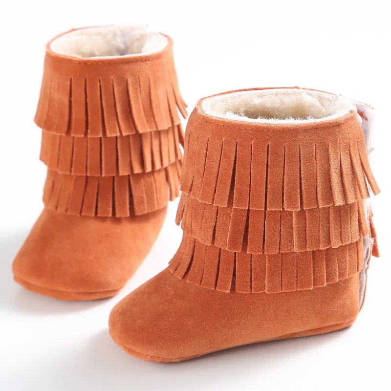 Зимние теплые бархатные ботиночки для маленьких девочек; модная обувь с бахромой на мягкой подошве; обувь для маленьких девочек; детские сапоги для новорожденных