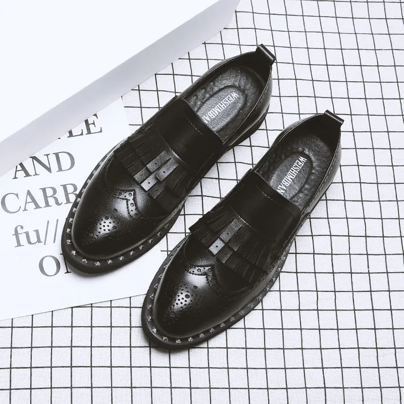 US 6-10 Trendy Men Tassel Rivet Oxfords Elegant Craved Wing Tips Brogue Shoes Man Fringe Slip On Oxfords Dress Shoes