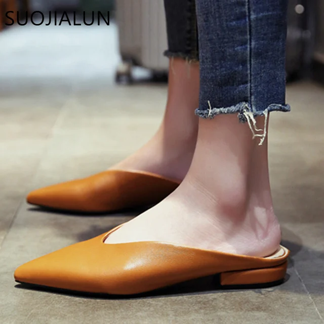 SUOJIALUN Women Flat Shoes Brand 2018 Fashion Mules For Women PU Leather Pointed Toe Slip On Flip Flops Women Slipper