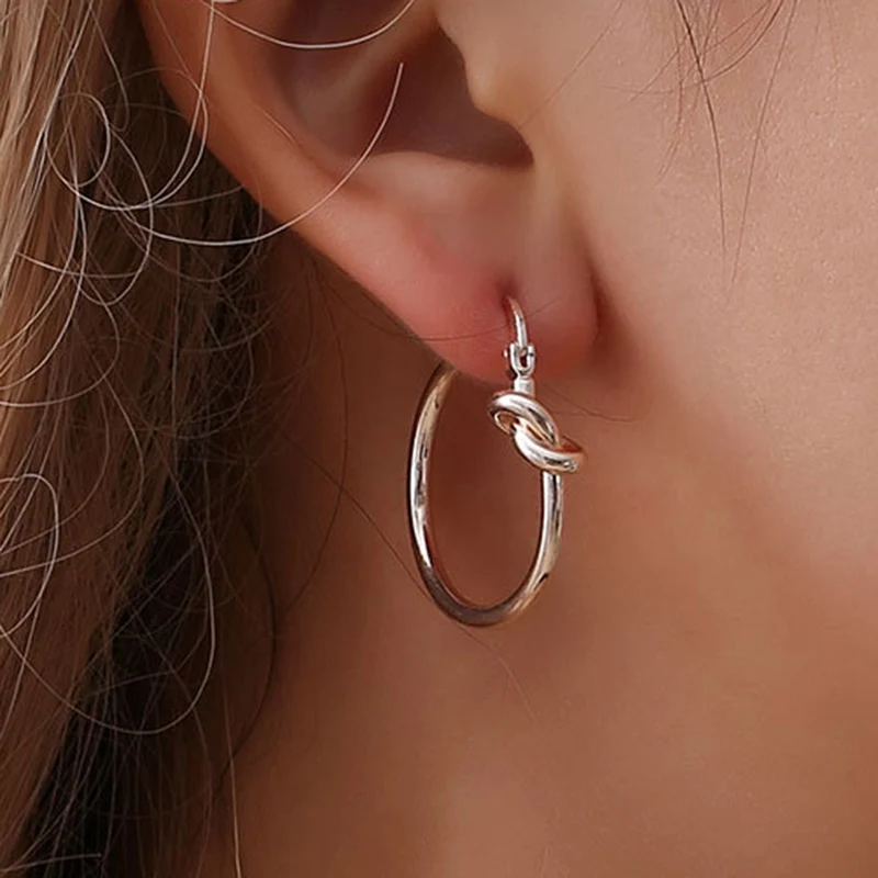 

High Quality Simple Alloy Knotted Round Circle Stud Earrings Retro Gold & Silver Color Geometric Earring for Women Jewelry