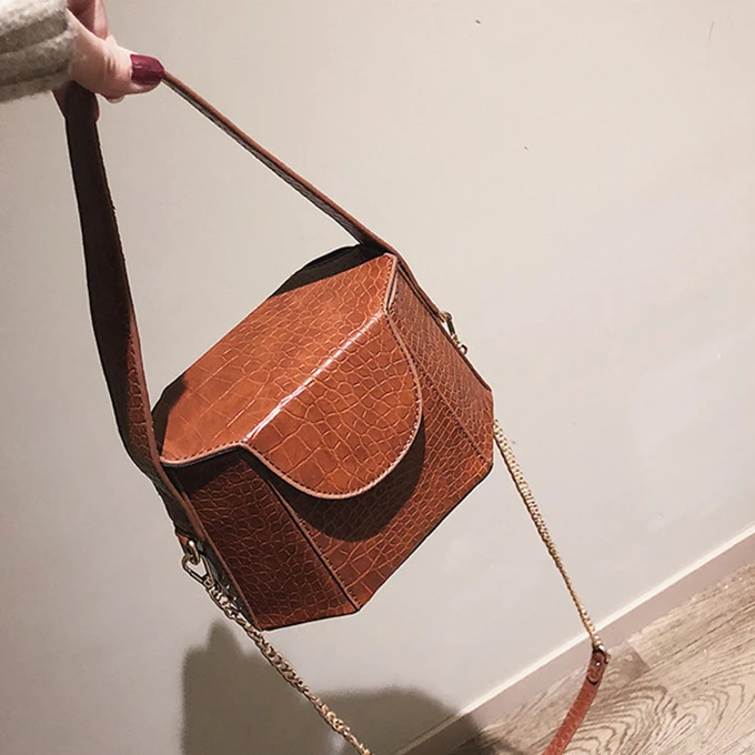 

2019 Fashion Trend Stone Pattern Buckle original design Square Shoulder Bag Across Wild Ladies Crocodile pattern box bag