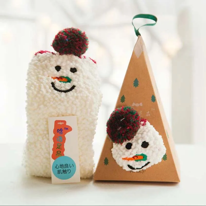 Рождественские носки, подарок, объемный дизайн, пушистые коралловые бархатные толстые теплые носки для женщин, махровые носки для пола/сна, подарок на год, носки с коробкой - Цвет: snow man