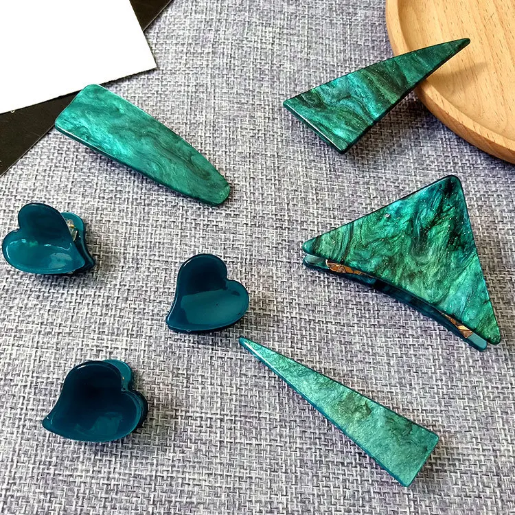 

acrylic hair claw green hair clips for women hair accessories jewelry triangle heart hairgrips tiara barette cheveux femme